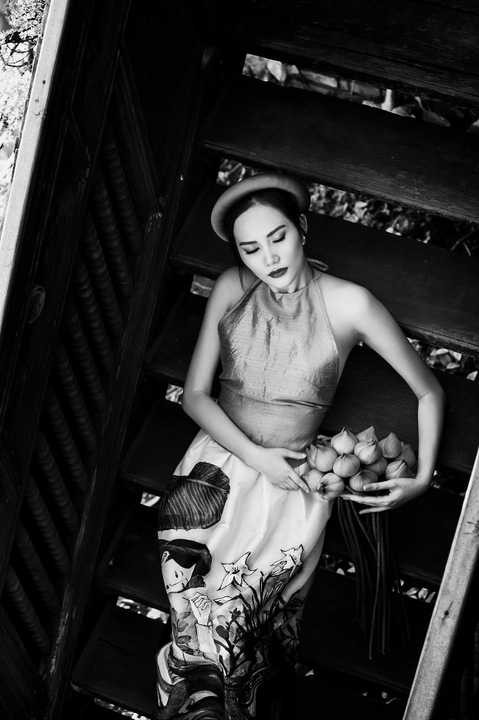 Với chiều cao nổi bật, khuôn mặt đẹp và rất điện ảnh, hao hao nhan sắc của “ảnh hậu” Đỗ Hải Yến, hi vọng trong năm 2016 Diệu Linh sẽ gây bất ngờ với nhiều dự án mới, đặc biệt ở lĩnh vực điện ảnh.