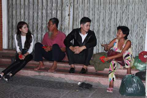 Sau những lần cùng nhau xuất hiện trong các bộ ảnh thời trang và nhiều sự kiện khác nhau, cặp đôi Ray Võ – Phan Thị Mơ thường xuyên tham gia vào những hoạt động xã hội ngoài việc hỗ trợ nhau đi trên con đường nghệ thuật. 