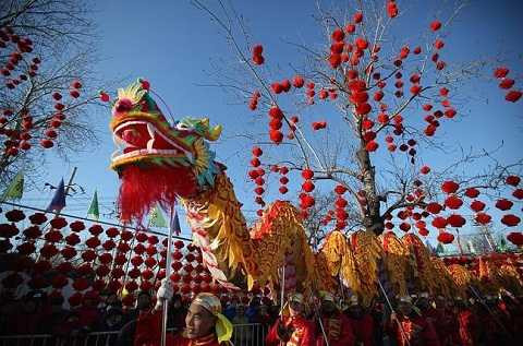 Tết của người Trung Quốc tưng bừng, rộn rã.