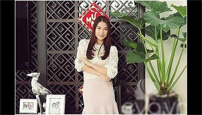 Trương Ngọc Ánh trong ngôi biệt thự đắt đỏ.