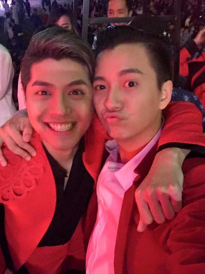 Sao Việt đón Tết