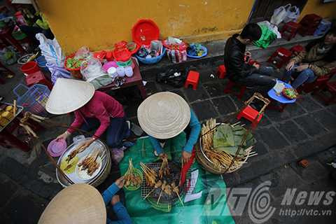 Du lịch Tết, Hội An, Khách nước ngoài, thích thú, ẩm thực