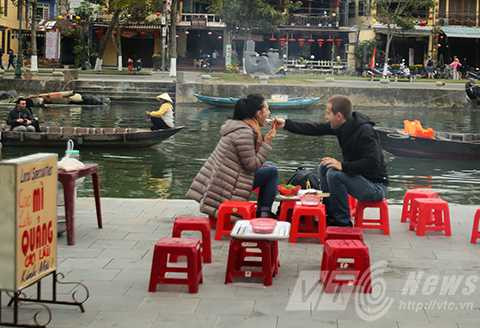 Du lịch Tết, Hội An, Khách nước ngoài, thích thú, ẩm thực