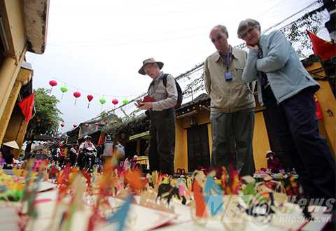 Du lịch Tết, Hội An, Khách nước ngoài, thích thú, ẩm thực