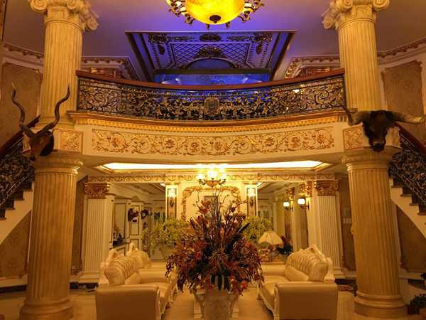 Nàng kiều nữ viết: Tính cách quyết định sướng hoặc khổ. Có lẽ tính của Kỳ sẽ là người khổ vì quyết tâm cái gì thì sẽ làm cho bằng được . Hứa với lòng là trong 3 ngày dọn qua nhà mới phải xong. Không quan tâm ngày hay đêm làm việc và cuối cùng nhà đã hoàn chỉnh vào đêm 28 âm lịch. Hôm nay cho phép bắt đầu sốt, viêm họng. Và cho phép bệnh trong 2 ngày vi mùng 2 Tết phải đi nước ngoài công tác.