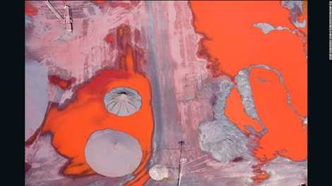 Bức ảnh độc đáo về các mỏ axit của nhiếp ảnh gia Alex MacLean Bức ảnh độc đáo về các mỏ axit của nhiếp ảnh gia Alex MacLean