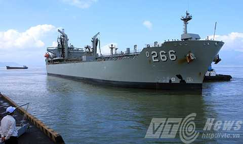 chiến hạm khủng, đến Đà Nẵng, tàu khu trục, hải quân, tuần dương, tên lửa, năm 2015