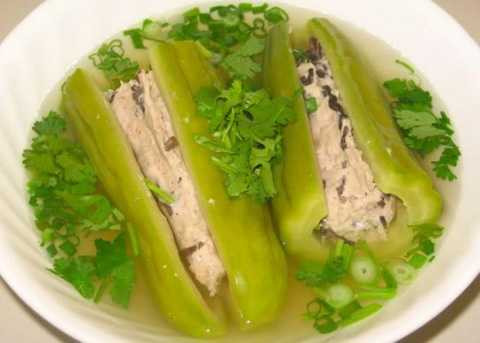 Khổ qua có nghĩa là mọi nỗi khổ sẽ qua đi để đón một năm mới hạnh phúc an lành. Ảnh minh họa. Khổ qua có nghĩa là mọi nỗi khổ sẽ qua đi để đón một năm mới hạnh phúc an lành. Ảnh minh họa.