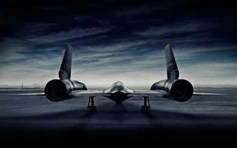 Với nhiệm vụ trinh sát của mình, SR-71 có hình dáng khí động học vô cùng bắt mắt