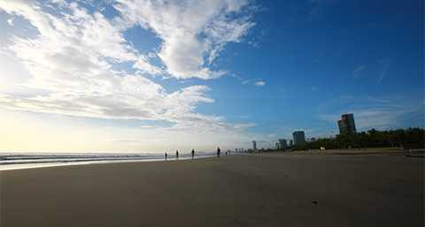 Đà Nẵng, bãi biển, đẹp nhất hành tinh, xứ sở, biển Mỹ Khê, Nam Ô, Non Nước, 5 sao