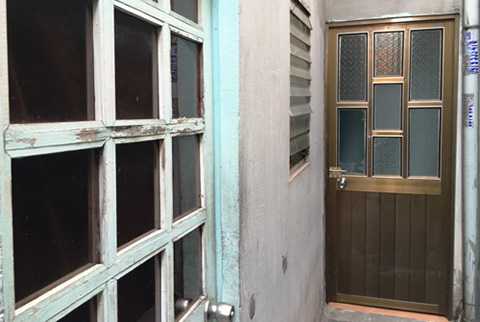 Căn nhà trọ của vợ chồng anh Minh, nơi xảy ra vụ việc.