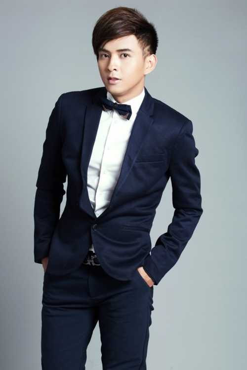 'Tôi phải ngoan để mẹ không giục lấy vợ. Hơn nữa, bây giờ mẹ giục lấy vợ thì chết vì không biết kiếm đâu ra'.