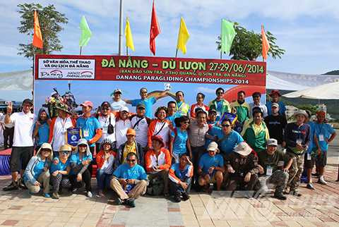 Lên Sơn Trà, bay, dù lượn, ngắm Đà Nẵng, từ trên cao