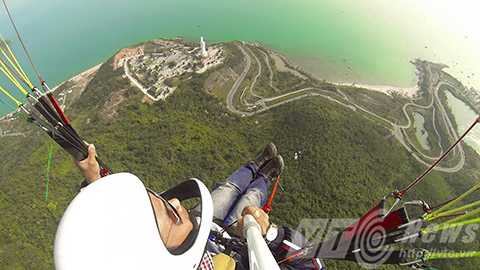 Lên Sơn Trà, bay, dù lượn, ngắm Đà Nẵng, từ trên cao