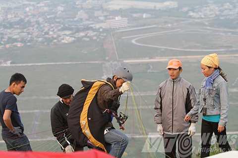 Lên Sơn Trà, bay, dù lượn, ngắm Đà Nẵng, từ trên cao