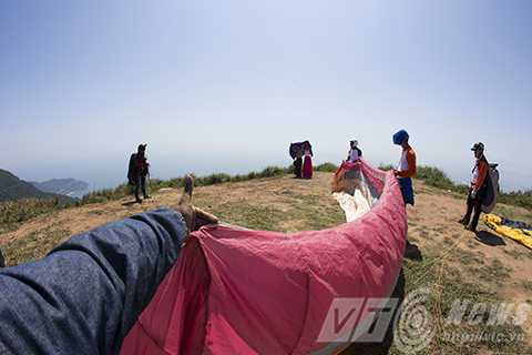 Lên Sơn Trà, bay, dù lượn, ngắm Đà Nẵng, từ trên cao