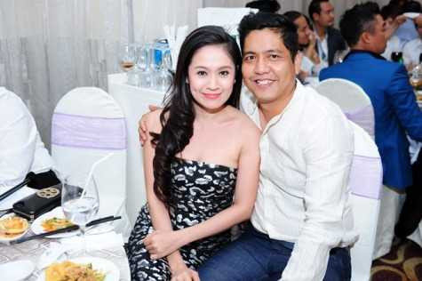 Vượt qua những sóng gió hôn nhân, đôi vợ chồng luôn hỗ trợ nhau trong công việc. Ảnh: Nguyễn Bá Ngọc