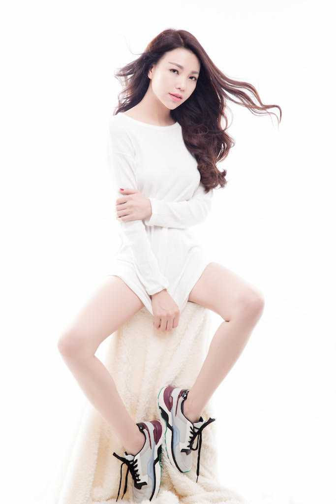 Trà Ngọc Hằng 5