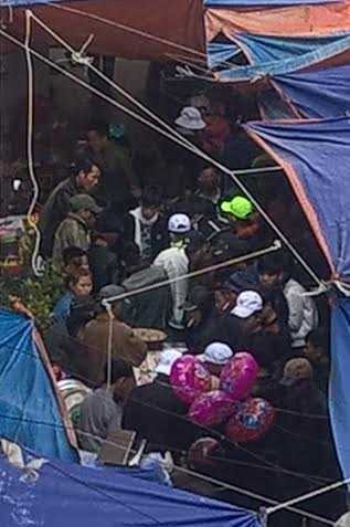 Góc “hành nghề của các đối tượng đỏ đen nằm ngay dưới phòng bảo vệ BQL chợ Giát nhưng không bị nhắc nhở hay xử lý.