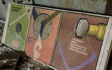 Những tấm khẩu hiệu còn sót lại