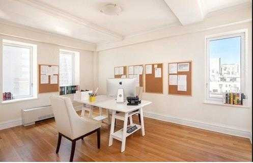 Cách bày trí bàn làm việc ngày đầu năm mang lại may mắn