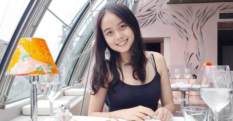 Hương là người đồng sáng lập Viet Youth Entrepreneur – Mạng lưới khởi nghiệp trẻ Việt Nam vào năm 2011