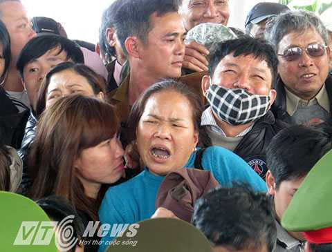 Người già la hét