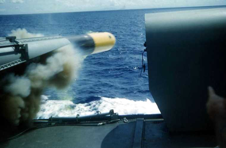 Lai lịch khu trục hạm HQ-03 của Hải quân Việt Nam