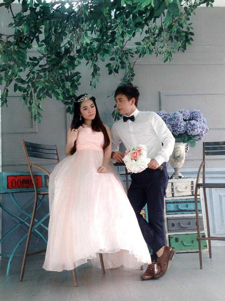 Loạt ảnh cưới điển trai, hào hoa của Hồ Quang Hiếu