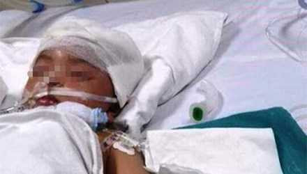 Trải qua nhiều cuộc phẫu thuật nhưng <a href='https://vtcnews.vn/suc-khoe.321.0.html' >sức khoẻ</a> cháu G.L vẫn chưa có tiến triển.