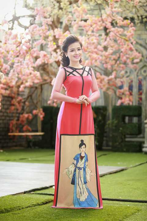 Sau rằm tháng Giêng, cô sẽ chính thức quay trở lại với dự án âm nhạc của mình, bằng việc phát hành MV Single Người đứng xem.