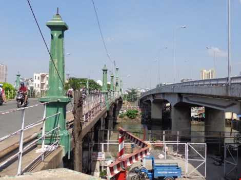 Cầu mới sẽ phục hồi những nét của cầu cũ, cổ như lan can, trụ đèn… Cầu mới sẽ phục hồi những nét của cầu cũ, cổ như lan can, trụ đèn…