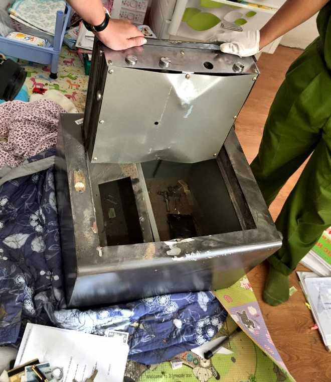 Két sắt nhà ca sỹ Đăng Khôi bị trộm phá