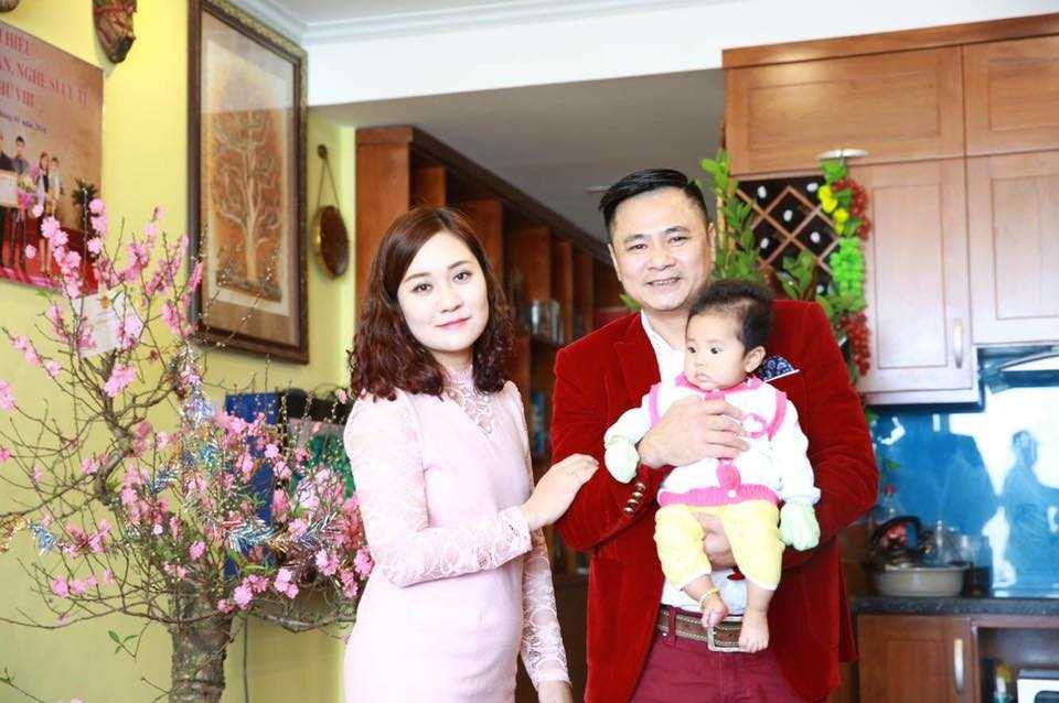 NSND Tự Long khoe 'thần tài' là cô công chúa nhỏ đáng yêu