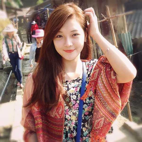 Hot girl Thu Hương