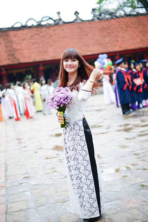 Hot girl Thu Hương