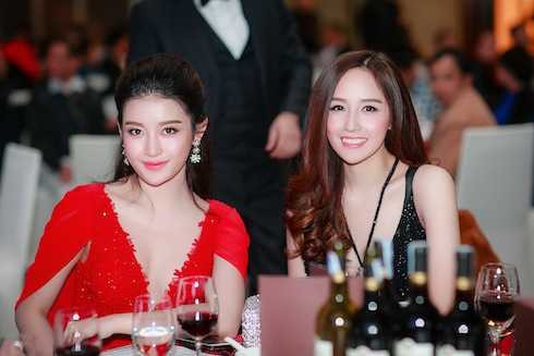 Huyền My dính tin đồn 'dao kéo' vì dung nhan khác lạ.