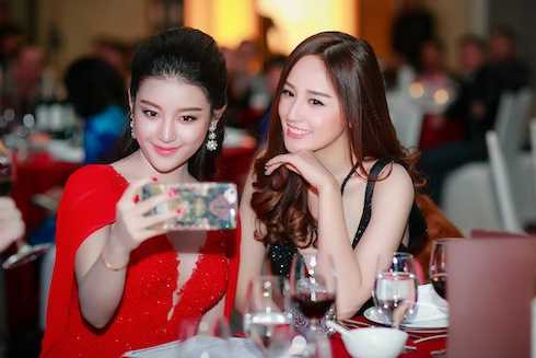 Huyền My dính tin đồn 'dao kéo' vì dung nhan khác lạ.2