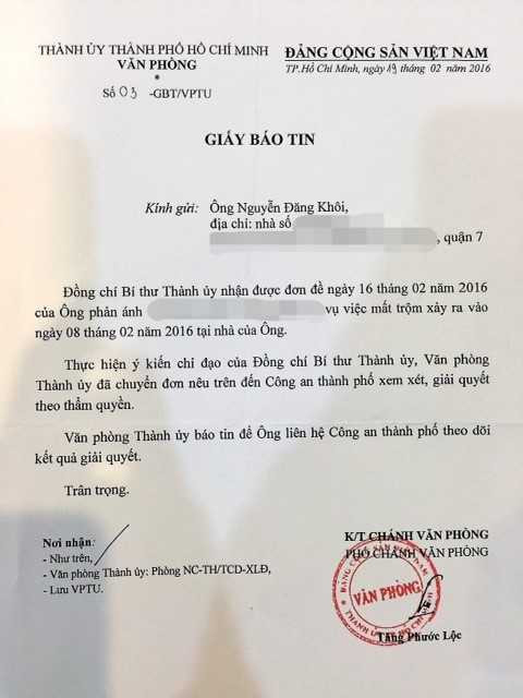 Giấy báo tin từ văn phòng Thành ủy TP HCM mà anh mới nhận được. Ảnh: NVCC