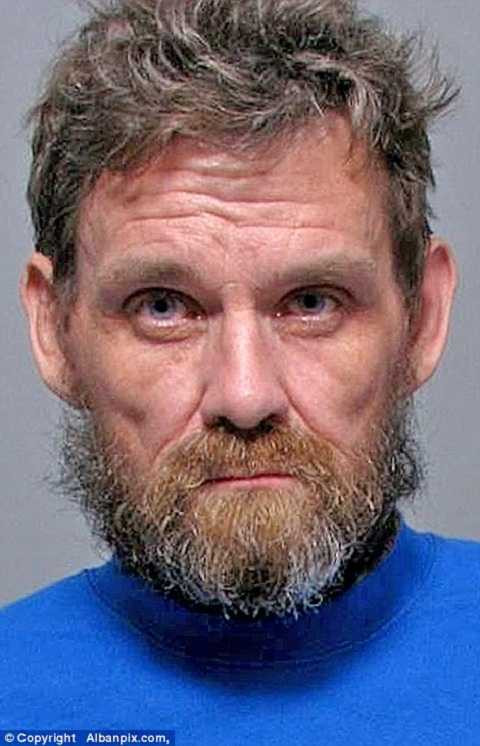 vị cha xứ sưu tập súng như sưu tầm tem vị cha xứ sưu tập súng như sưu tầm tem