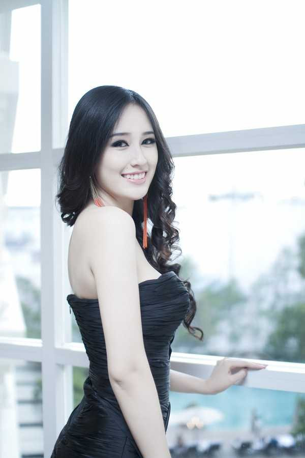 Mai Phương Thuý 2