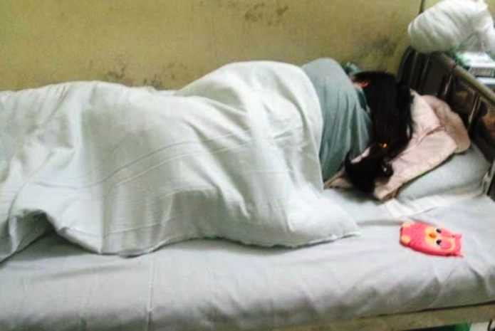 Nữ sinh tự vẫn