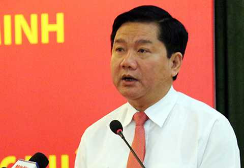 Bí thư Thành ủy TP HCM Đinh La Thăng yêu cầu chấm dứt ngay các hoạt động chúc tụng đầu năm để tập trung vào công việc. Ảnh: H.C/VNE Bí thư Thành ủy TP HCM Đinh La Thăng yêu cầu chấm dứt ngay các hoạt động chúc tụng đầu năm để tập trung vào công việc. Ảnh: H.C/VNE