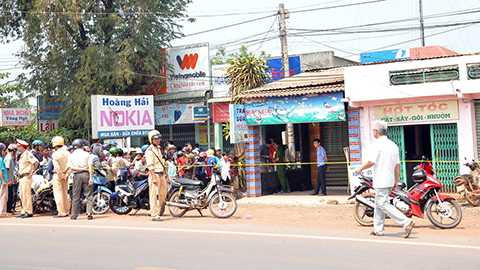 Vợ chết, chồng bị thương, 6 bức thư, tuyệt mệnh, nguy kịch