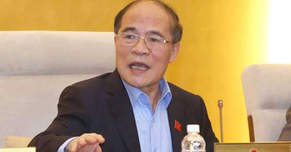 Chủ tịch Quốc hội Nguyễn Sinh Hùng