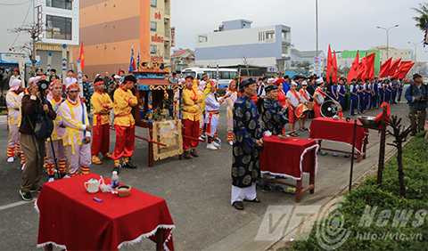 Ngàn ngư dân, Lễ hội Cầu ngư, lớn nhất Đà Nẵng, nghinh ông, biển Nguyễn Tất Thành