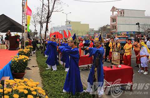 Ngàn ngư dân, Lễ hội Cầu ngư, lớn nhất Đà Nẵng, nghinh ông, biển Nguyễn Tất Thành