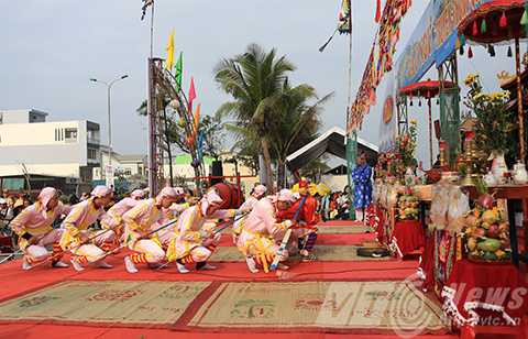Ngàn ngư dân, Lễ hội Cầu ngư, lớn nhất Đà Nẵng, nghinh ông, biển Nguyễn Tất Thành