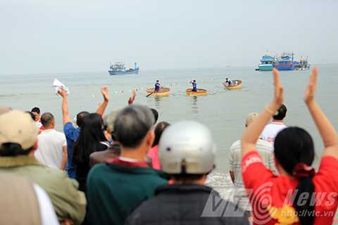 Ngàn ngư dân, Lễ hội Cầu ngư, lớn nhất Đà Nẵng, nghinh ông, biển Nguyễn Tất Thành