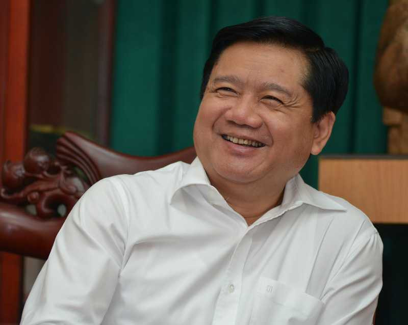 Về TP.HCM làm việc, ông giữ thói quen luôn đến sớm để có nhiều thời gian tìm hiểu về đơn vị, địa bàn trước giờ làm việc